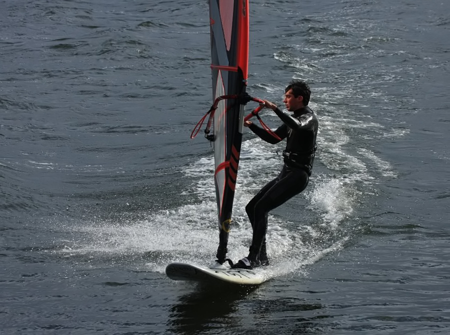 Kitesurfing i windsurfing, czyli 23.09.2012 na play obok OW AUGUSTYNA w Jastarni na Pwyspie Helskim