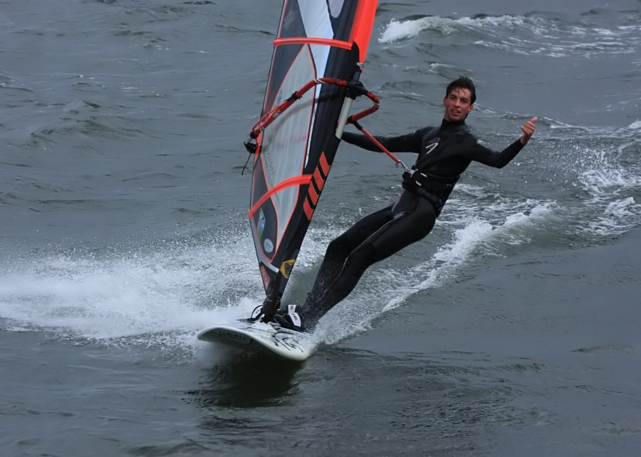 Kitesurfing i windsurfing, czyli 23.09.2012 na play obok OW AUGUSTYNA w Jastarni na Pwyspie Helskim