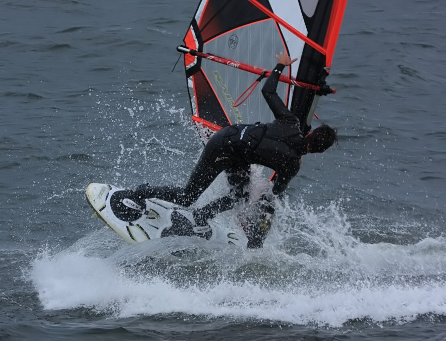 Kitesurfing i windsurfing, czyli 23.09.2012 na play obok OW AUGUSTYNA w Jastarni na Pwyspie Helskim