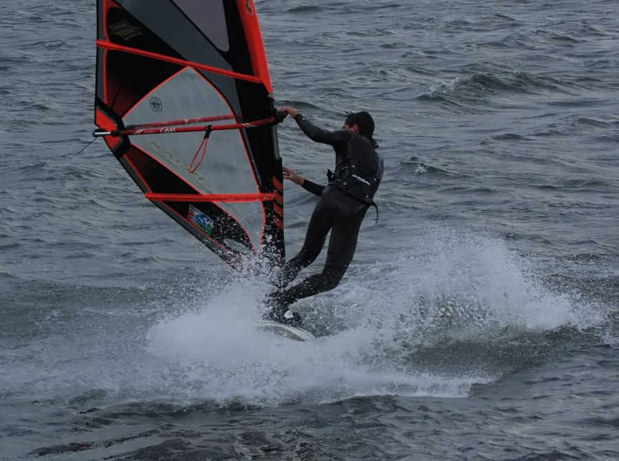 Kitesurfing i windsurfing, czyli 23.09.2012 na play obok OW AUGUSTYNA w Jastarni na Pwyspie Helskim