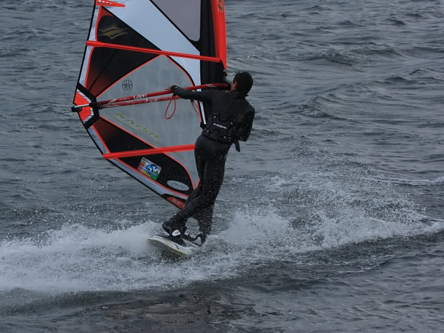 Kitesurfing i windsurfing, czyli 23.09.2012 na play obok OW AUGUSTYNA w Jastarni na Pwyspie Helskim