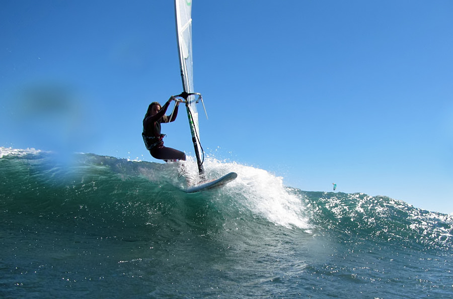 Windsurfing and kitesurfing on Playa del Cabezo in El Medano on Tenerife