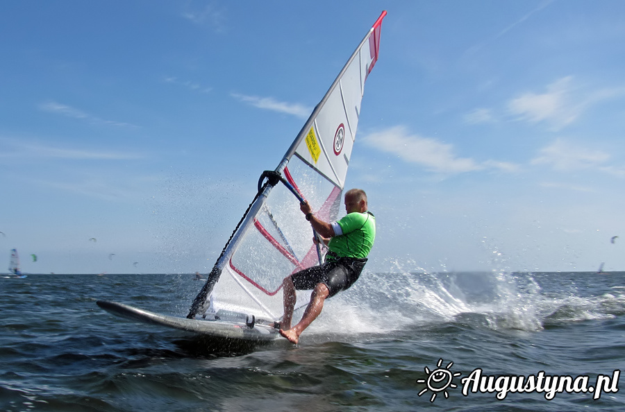 Hawaje, czyli windsurfing i kitesurfing 14.07.2013 w Jastarni na Pwyspie Helskim