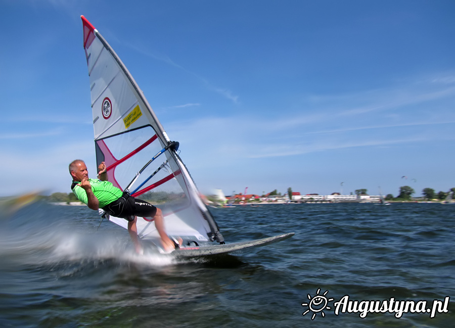 Hawaje, czyli windsurfing i kitesurfing 14.07.2013 w Jastarni na Pwyspie Helskim