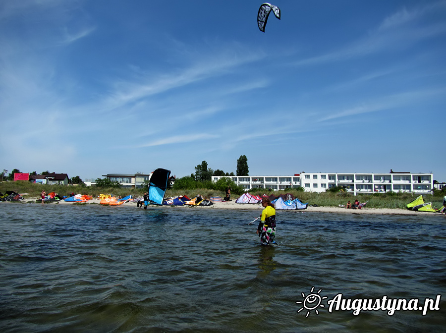 Hawaje, czyli windsurfing i kitesurfing 14.07.2013 w Jastarni na Pwyspie Helskim