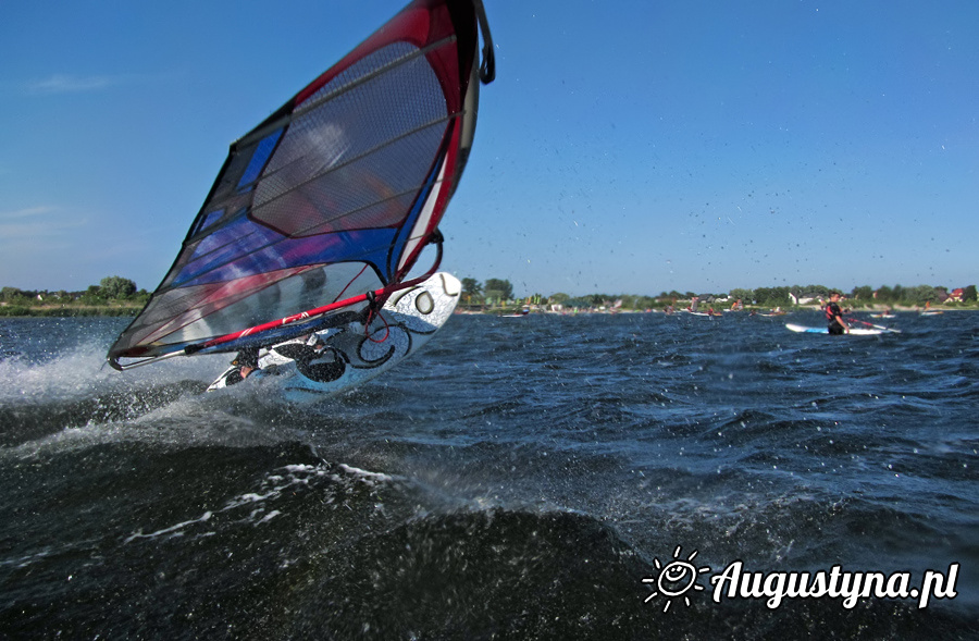 Hawaje, czyli windsurfing i kitesurfing 15.07.2013 w Jastarni na Pwyspie Helskim