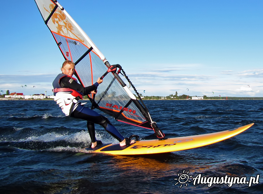 Hawaje, czyli windsurfing i kitesurfing 31.07.2013 w Jastarni na Pwyspie Helskim