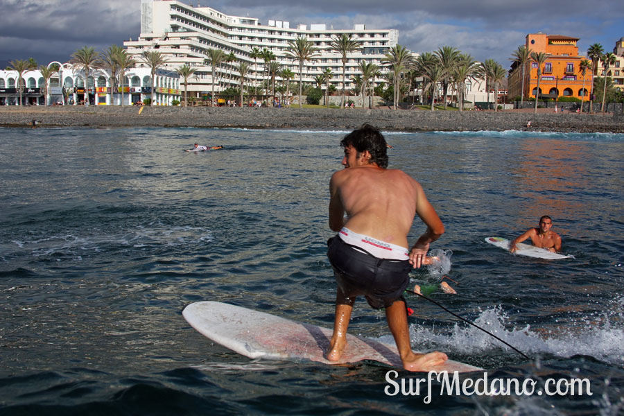 Surfing and bodyboarding on Derecha and Izquierda in Las Americas Tenerife