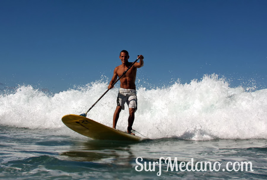 Surfing and bodyboarding on Derecha, Izquierda and El Conquistador in Las Americas on Tenerife