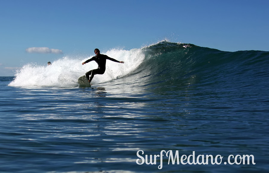 Surfing and bodyboarding on Derecha, Izquierda and El Conquistador in Las Americas on Tenerife