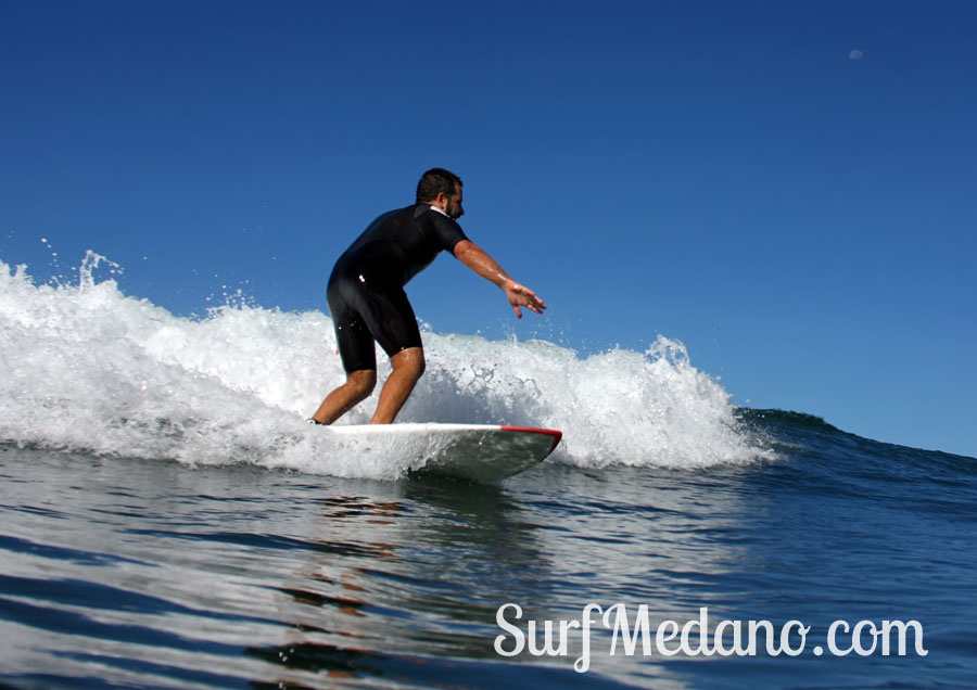 Surfing and bodyboarding on Derecha, Izquierda and El Conquistador in Las Americas on Tenerife