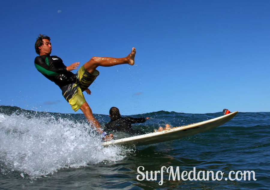 Surfing and bodyboarding on Derecha, Izquierda and El Conquistador in Las Americas on Tenerife