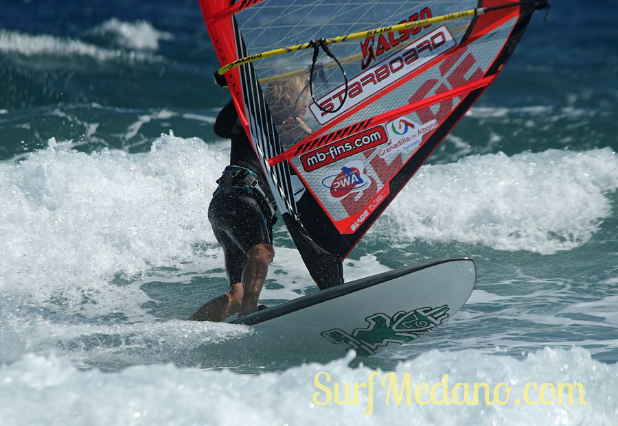 Windsurfing and kitesurfing at El Cabezo in El Medano Tenerife