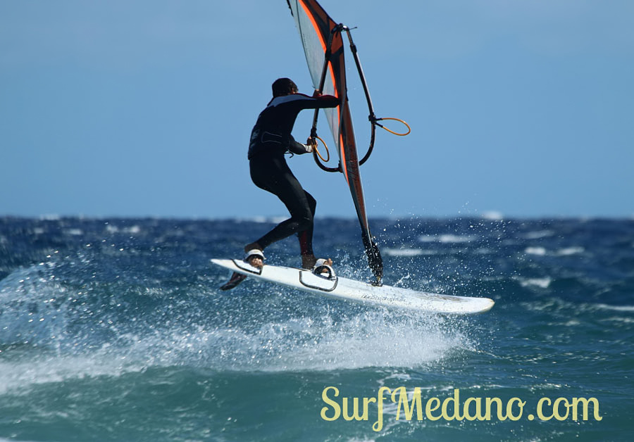 Windsurfing and kitesurfing at El Cabezo in El Medano Tenerife