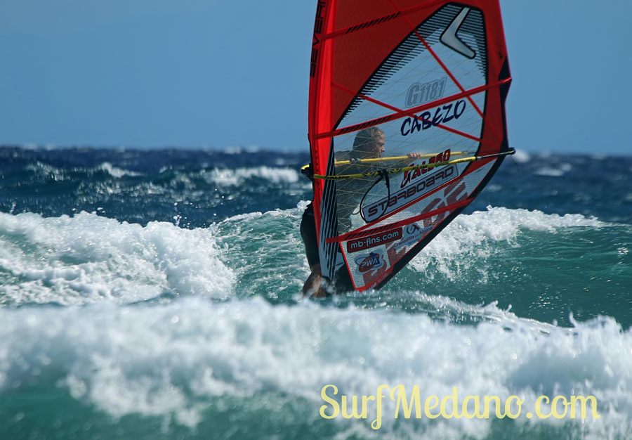 Windsurfing and kitesurfing at El Cabezo in El Medano Tenerife