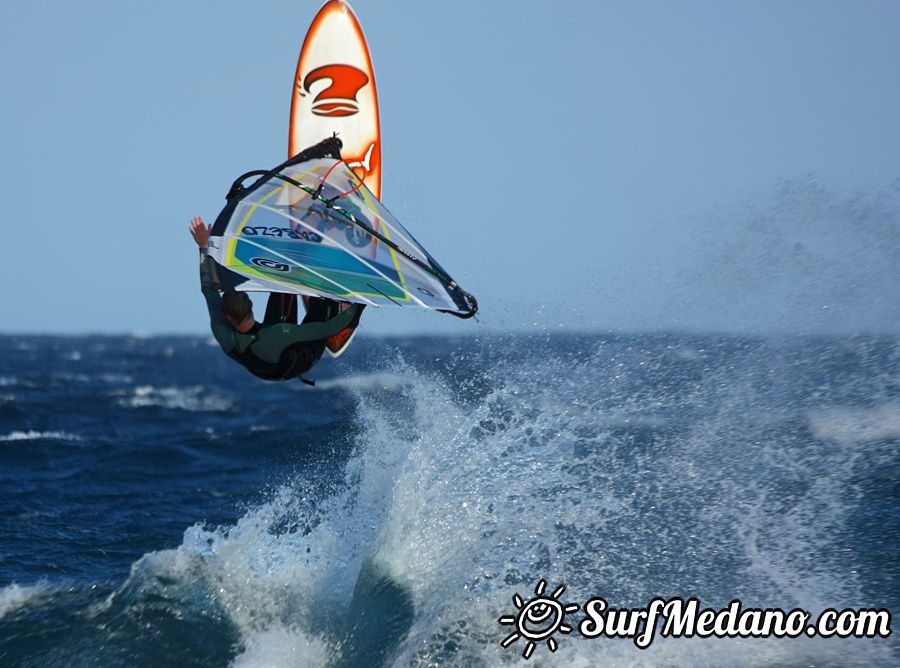 Windsurfing and kitesurfing at El Cabezo in El Medano Tenerife