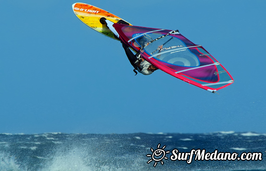 Windsurfing and kitesurfing at El Cabezo in El Medano Tenerife