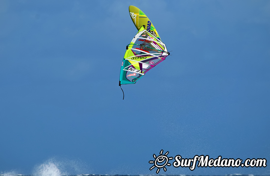 Windsurfing and kitesurfing at El Cabezo in El Medano Tenerife