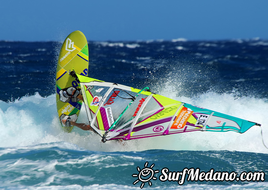 Windsurfing and kitesurfing at El Cabezo in El Medano Tenerife