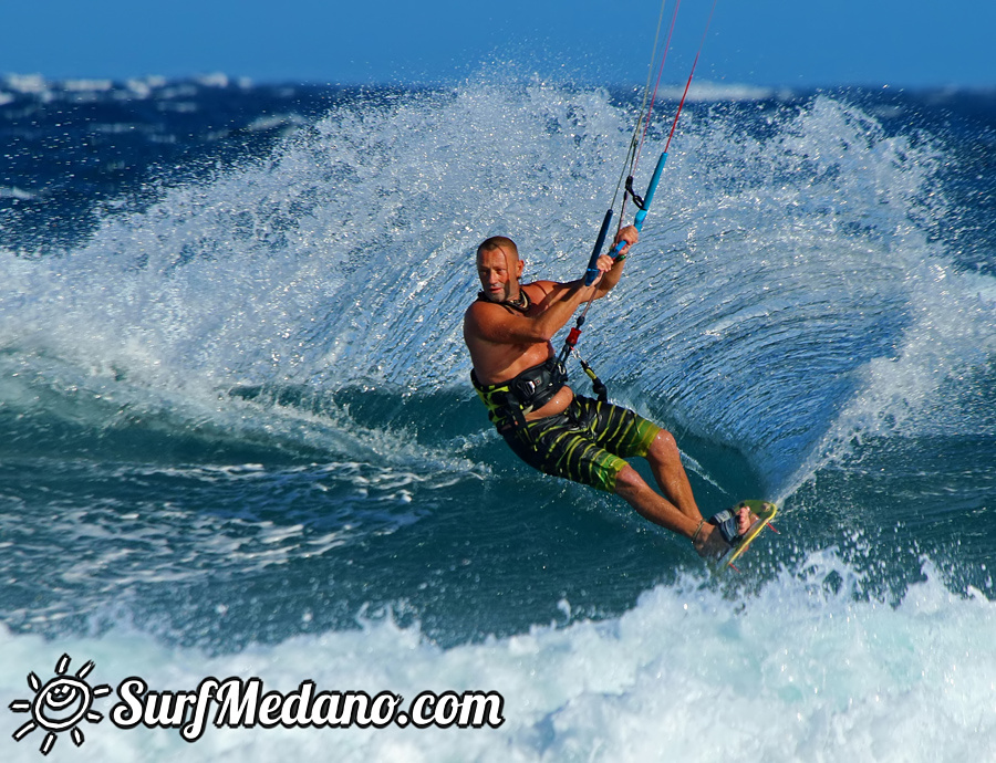 Windsurfing and kitesurfing at El Cabezo in El Medano Tenerife