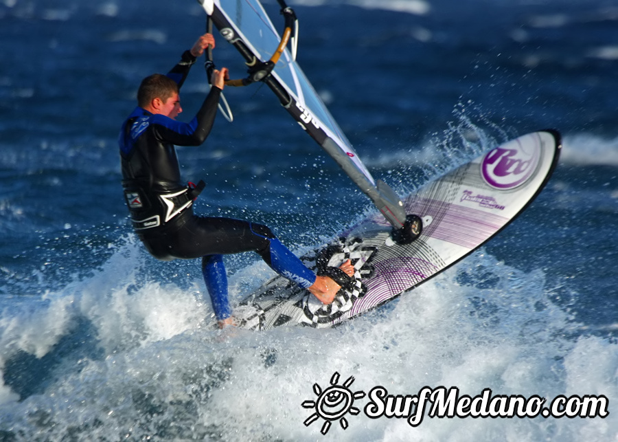 Windsurfing and kitesurfing at El Cabezo in El Medano Tenerife