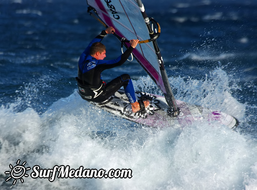 Windsurfing and kitesurfing at El Cabezo in El Medano Tenerife