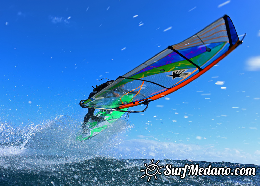 Windsurfing and kitesurfing at El Cabezo in El Medano Tenerife