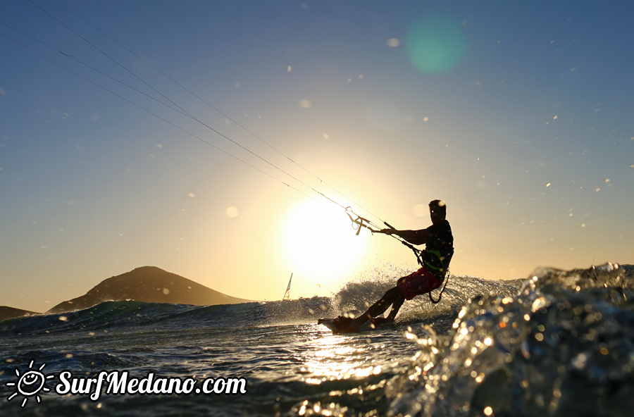 Windsurfing and kitesurfing at Harbour Wall in El Medano Tenerife