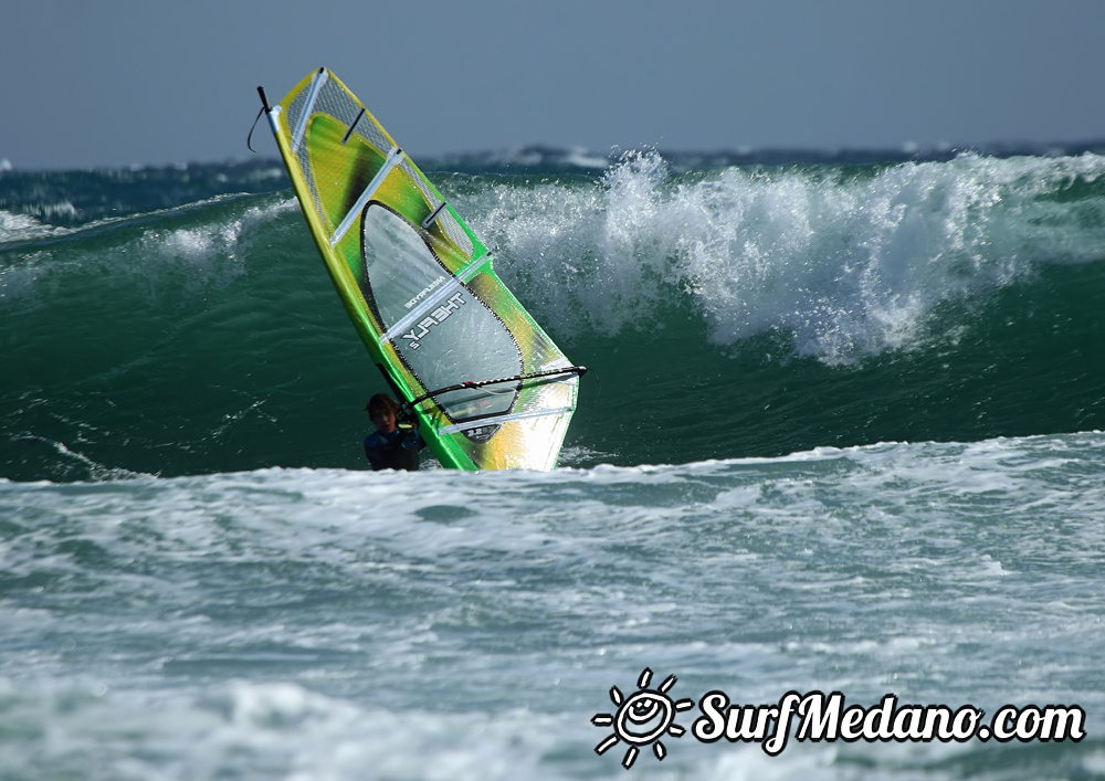 Windsurfing and kitesurfing at El Cabezo in El Medano Tenerife