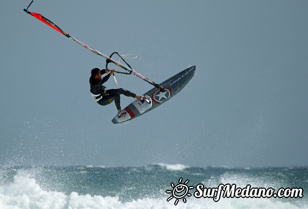 Windsurfing and kitesurfing at El Cabezo in El Medano Tenerife