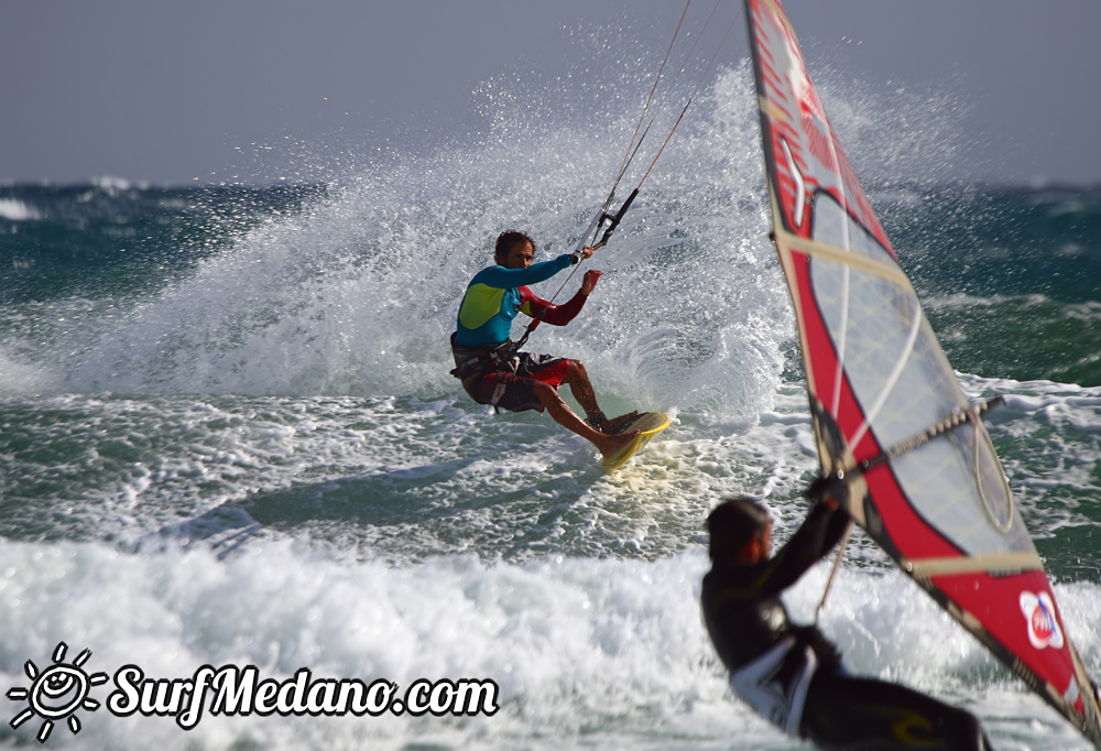 Windsurfing and kitesurfing at El Cabezo in El Medano Tenerife