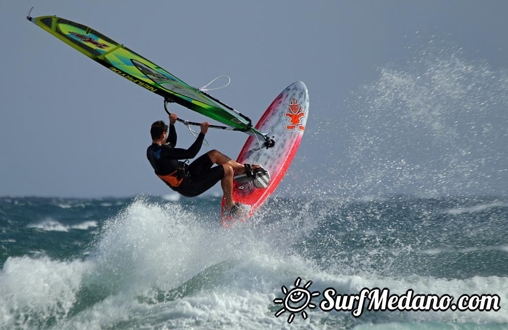 Windsurfing and kitesurfing at El Cabezo in El Medano Tenerife