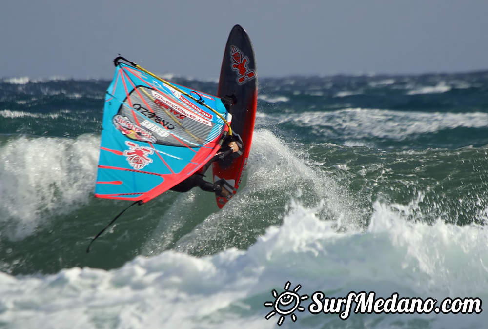 Windsurfing and kitesurfing at El Cabezo in El Medano Tenerife