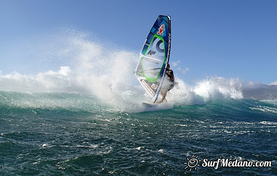 Windsurfing and kitesurfing at El Cabezo in El Medano Tenerife