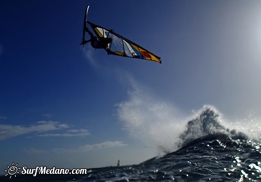 Windsurfing and kitesurfing at El Cabezo in El Medano Tenerife