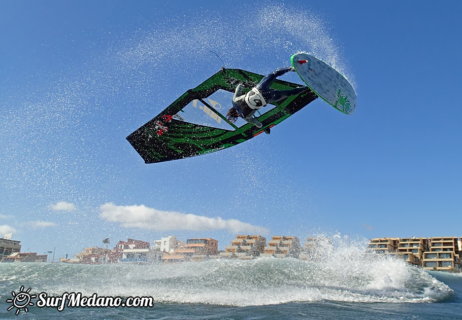 Freestyle at Playa Sur in El Medano with Antony Ruenes and Nico Akgazciyan Tenerife