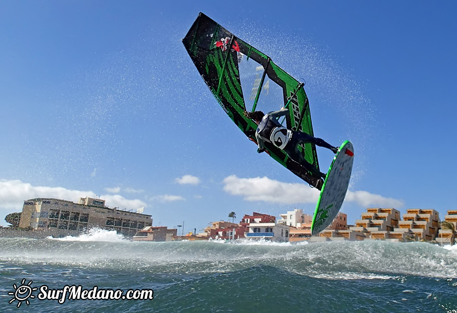 Freestyle at Playa Sur in El Medano with Antony Ruenes and Nico Akgazciyan Tenerife