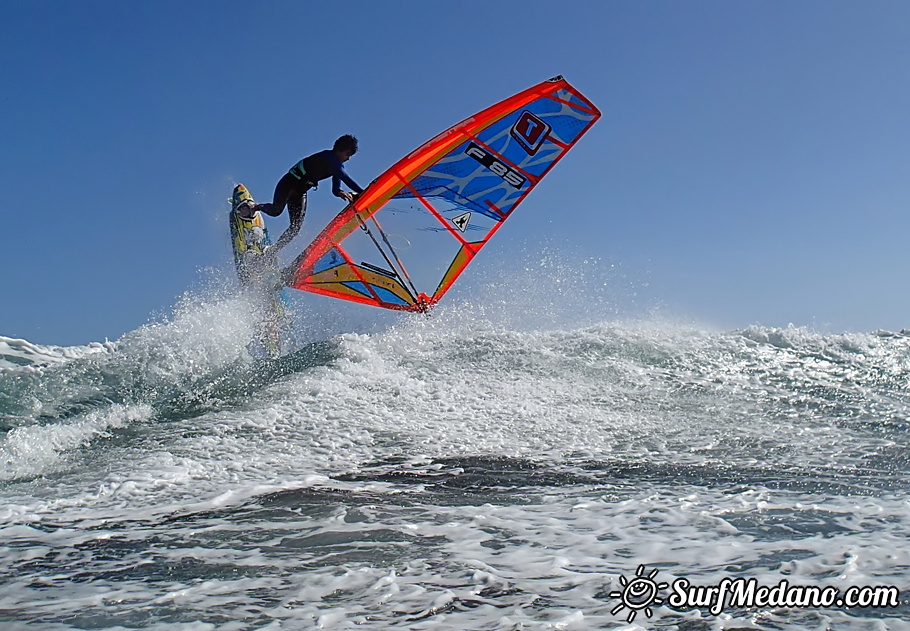 Freestyle at Playa Sur in El Medano with Antony Ruenes and Nico Akgazciyan Tenerife