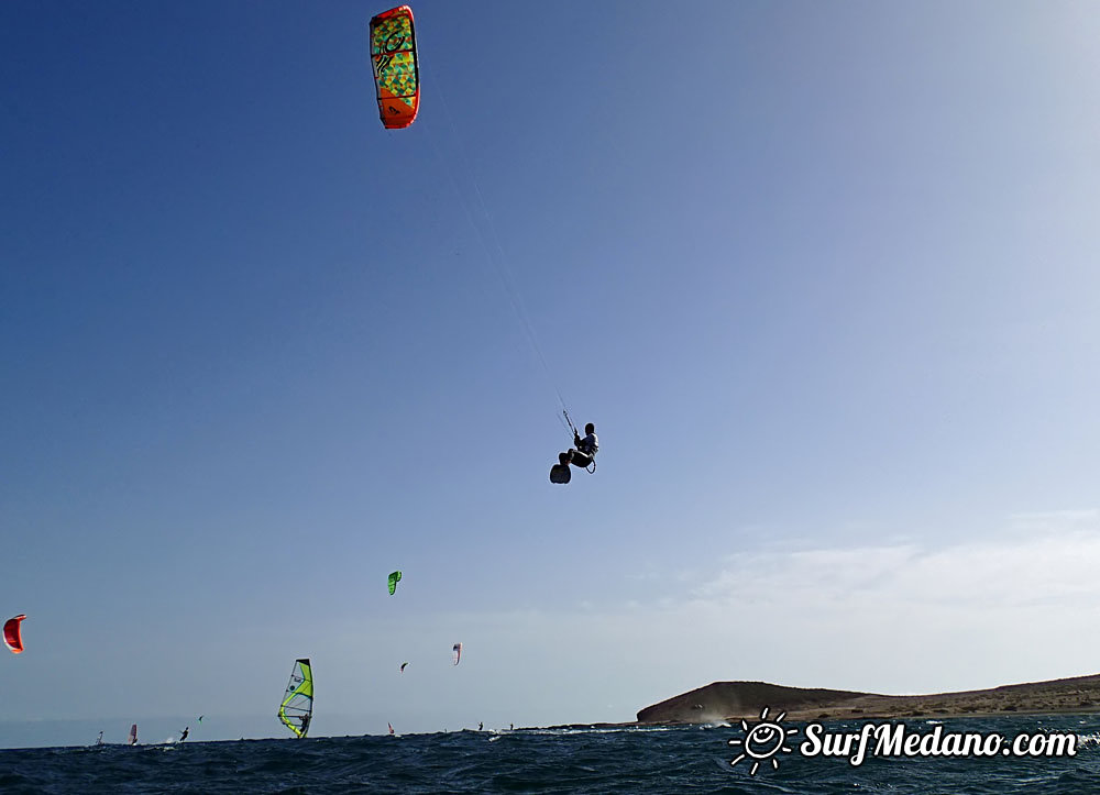 Slalom and kiterace jibe gybe with POINT-7 Andrea Cucchi, Jordy Vonk, Vincent Langer, Pascal Toselli, Christian Justesen, Kasper Juul Larsen, Blazej Blasco and Andrzej Japa Ozog in El Medano 14-02-2014  Tenerife