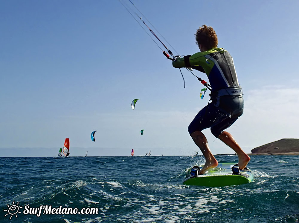 Slalom and kiterace jibe gybe with POINT-7 Andrea Cucchi, Jordy Vonk, Vincent Langer, Pascal Toselli, Christian Justesen, Kasper Juul Larsen, Blazej Blasco and Andrzej Japa Ozog in El Medano 14-02-2014  Tenerife