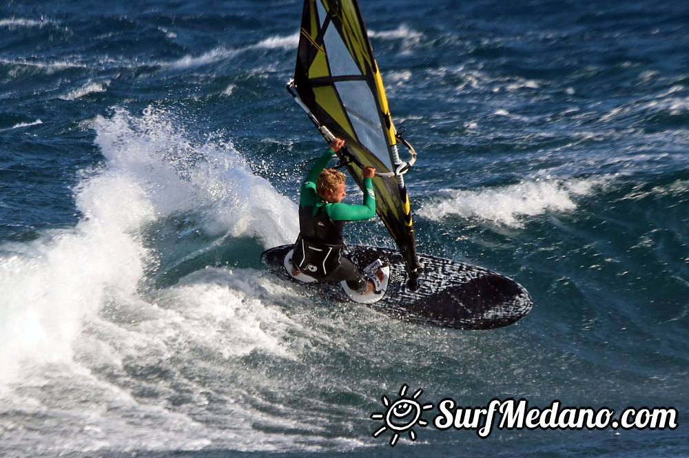 Windsurfing at Harbour Wall  24-03-2014 with Maciek Rutkowski, Andrea Cucchi, Nico Akgazciyan and others   Tenerife