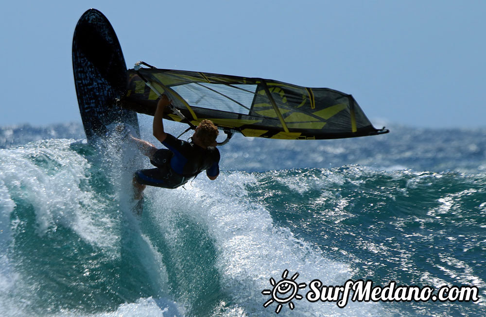 Windsurfing at Harbour Wall  24-03-2014 with Maciek Rutkowski, Andrea Cucchi, Nico Akgazciyan and others   Tenerife