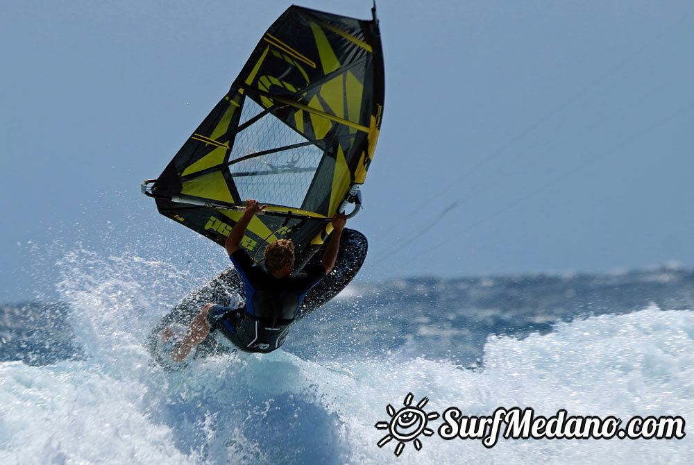 Windsurfing at Harbour Wall  24-03-2014 with Maciek Rutkowski, Andrea Cucchi, Nico Akgazciyan and others   Tenerife