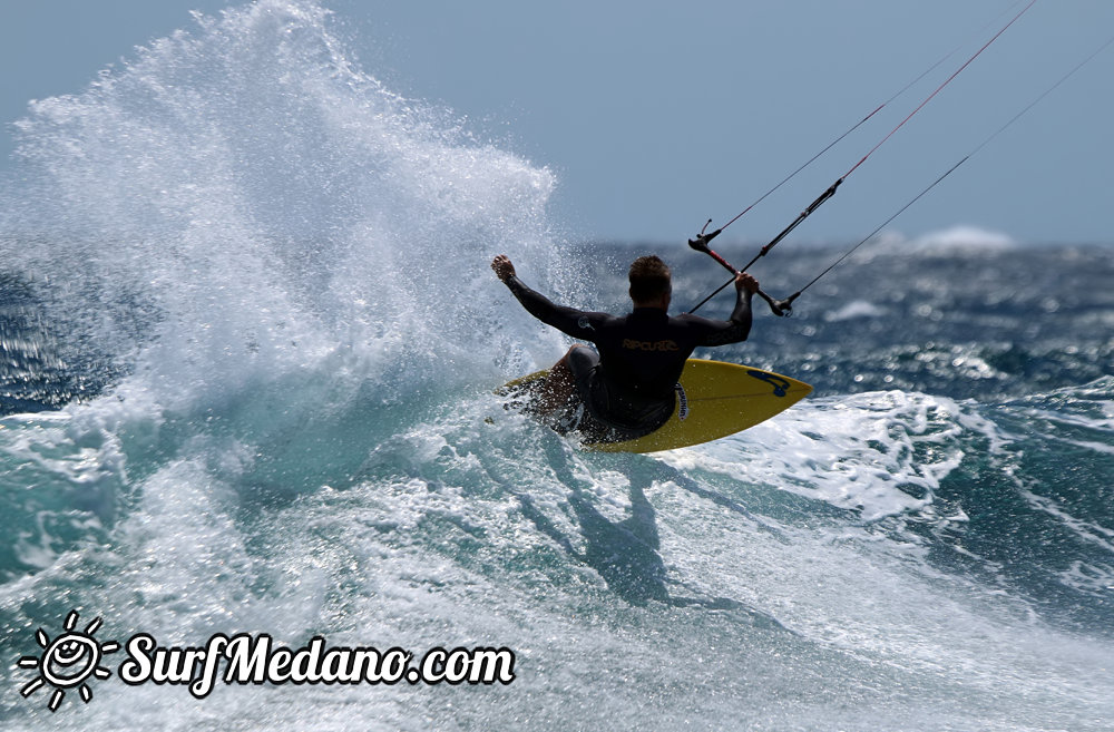 Windsurfing at Harbour Wall  24-03-2014 with Maciek Rutkowski, Andrea Cucchi, Nico Akgazciyan and others   Tenerife