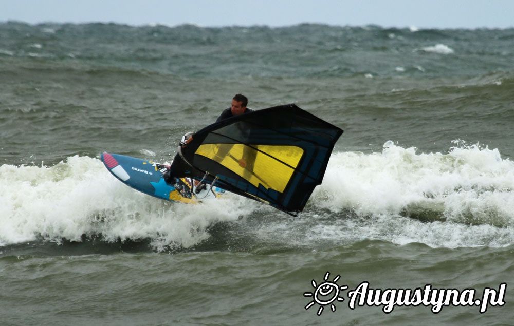 Pipeline, czyli kite- and windsurfing wave we Wadysawowie