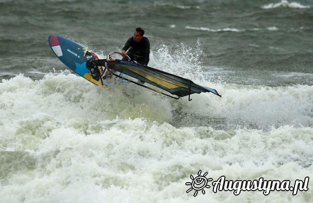 Pipeline, czyli kite- and windsurfing wave we Wadysawowie