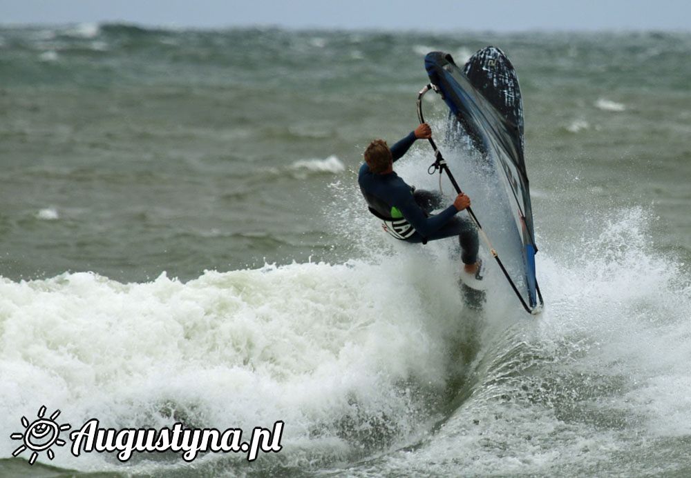 Pipeline, czyli kite- and windsurfing wave we Wadysawowie