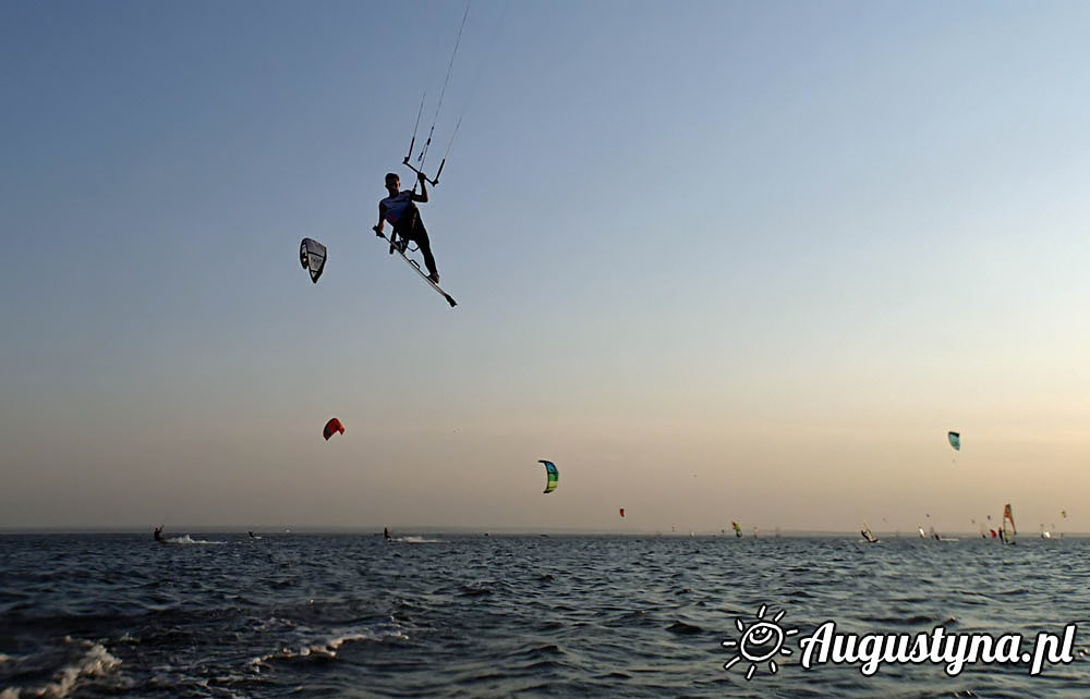 Upalny kite w Jastarni na Pwyspie Helskim