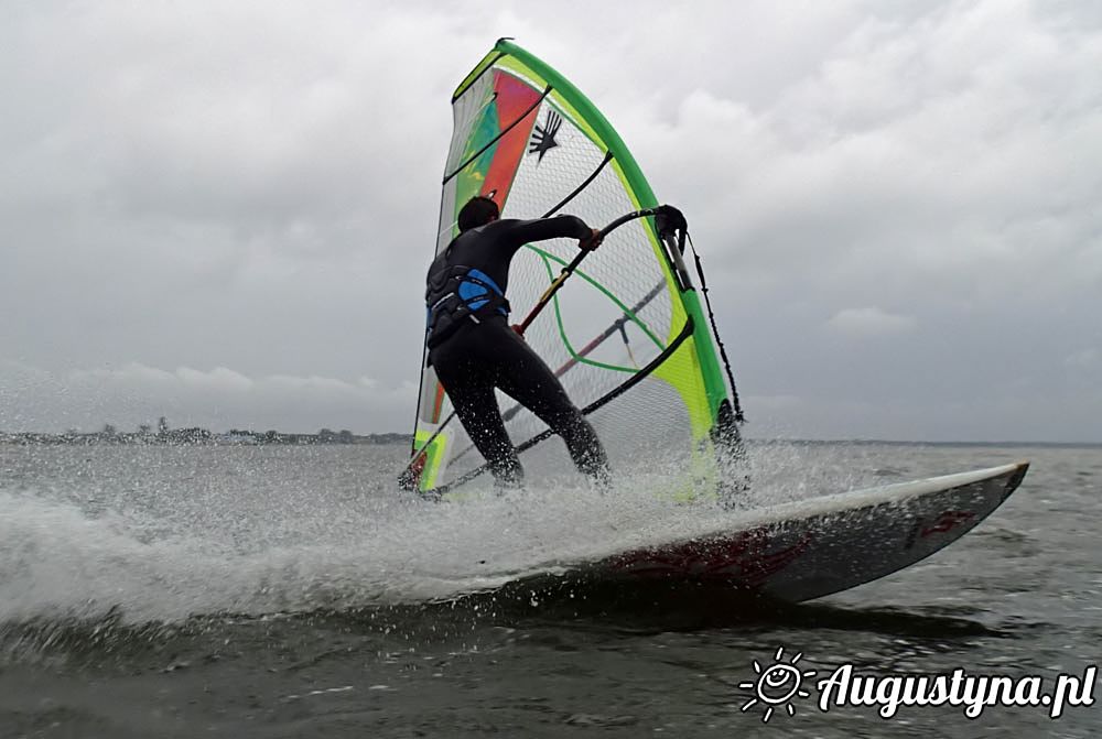 Windsurfing i kitesurfing 14-08-2014 w Jastarni na Pwyspie Helskim