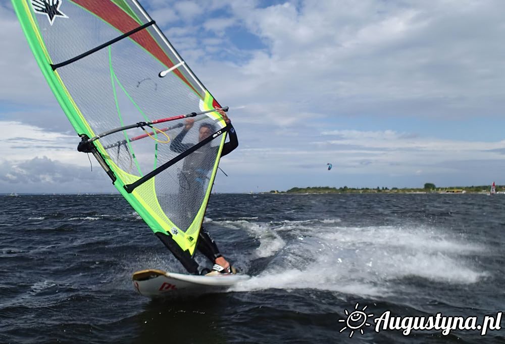 Windsurfing i kitesurfing 14-08-2014 w Jastarni na Pwyspie Helskim